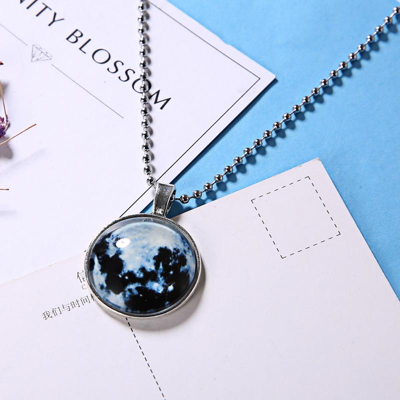 Glow In The Dark Moon Pendant - SexyBling