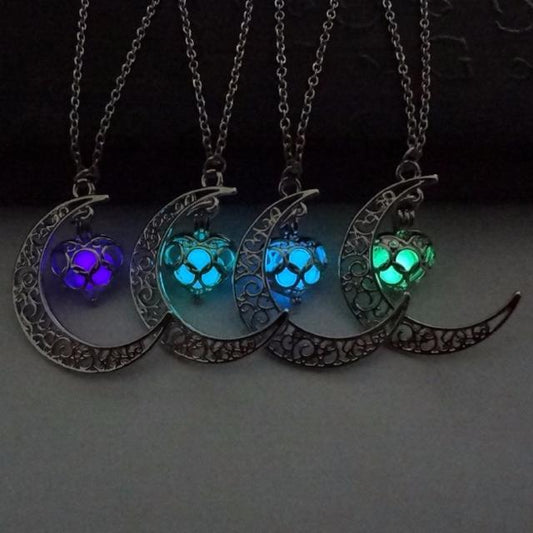 Glow in the dark Crescent Moon & Heart Necklace - SexyBling